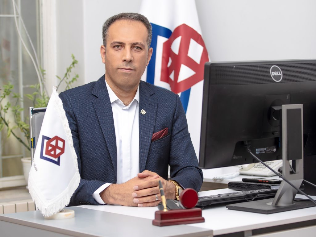 مدیر عامل کارخانه صنایع فلزی رویش