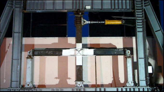 آزمایش تمام مقیاس اتصال با دیافراگم پیرامونی