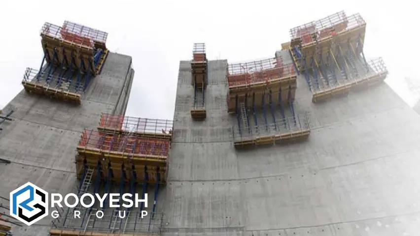 مقایسه قالب بتن بالارونده با قالب سنتی و کمک در انتخاب